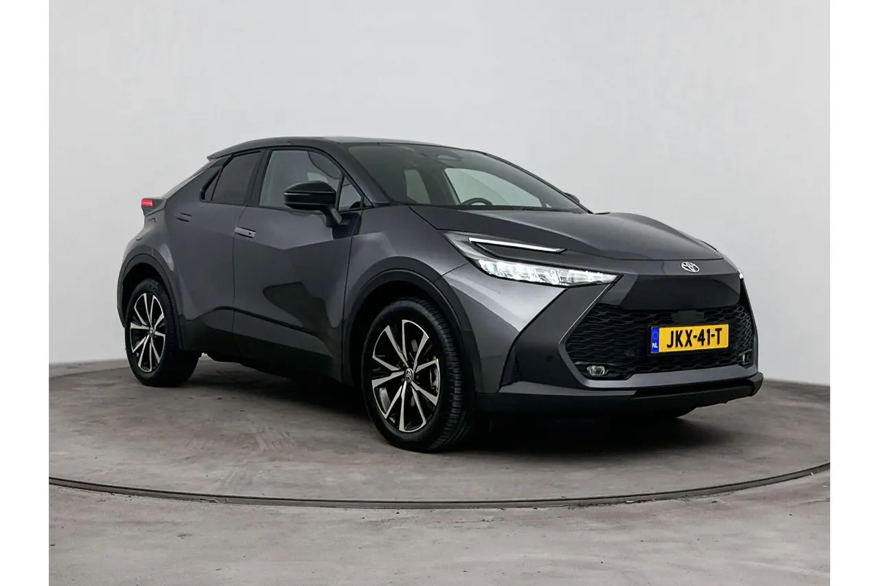 Toyota C-HR 2.0 Plug-In Hybrid 220 Dynamic 2025, foto 1