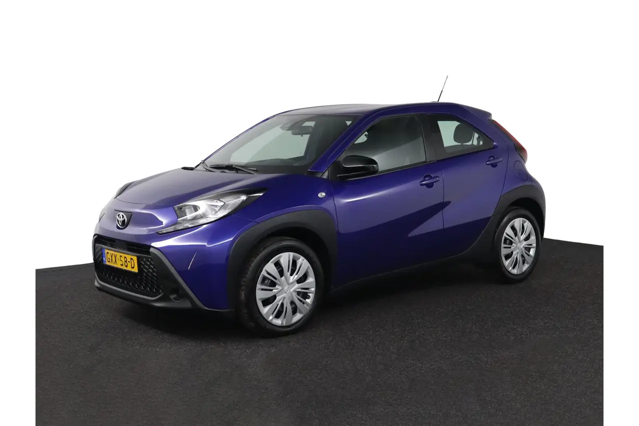 Toyota Aygo X 1.0 VVT-i Mt Play 2025, foto 1