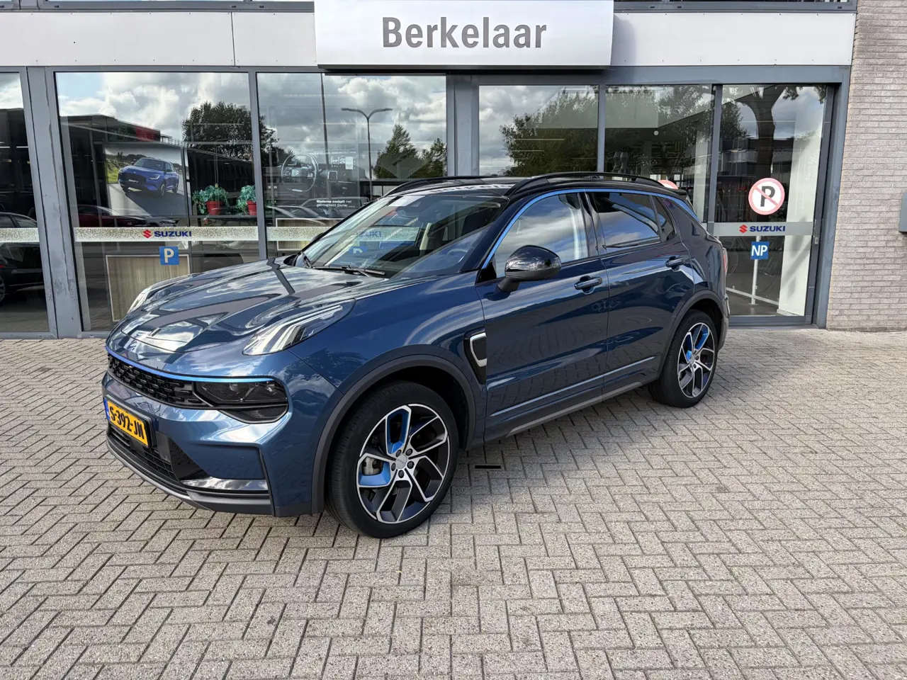 Lynk & Co 01 1.5 2023, foto 1