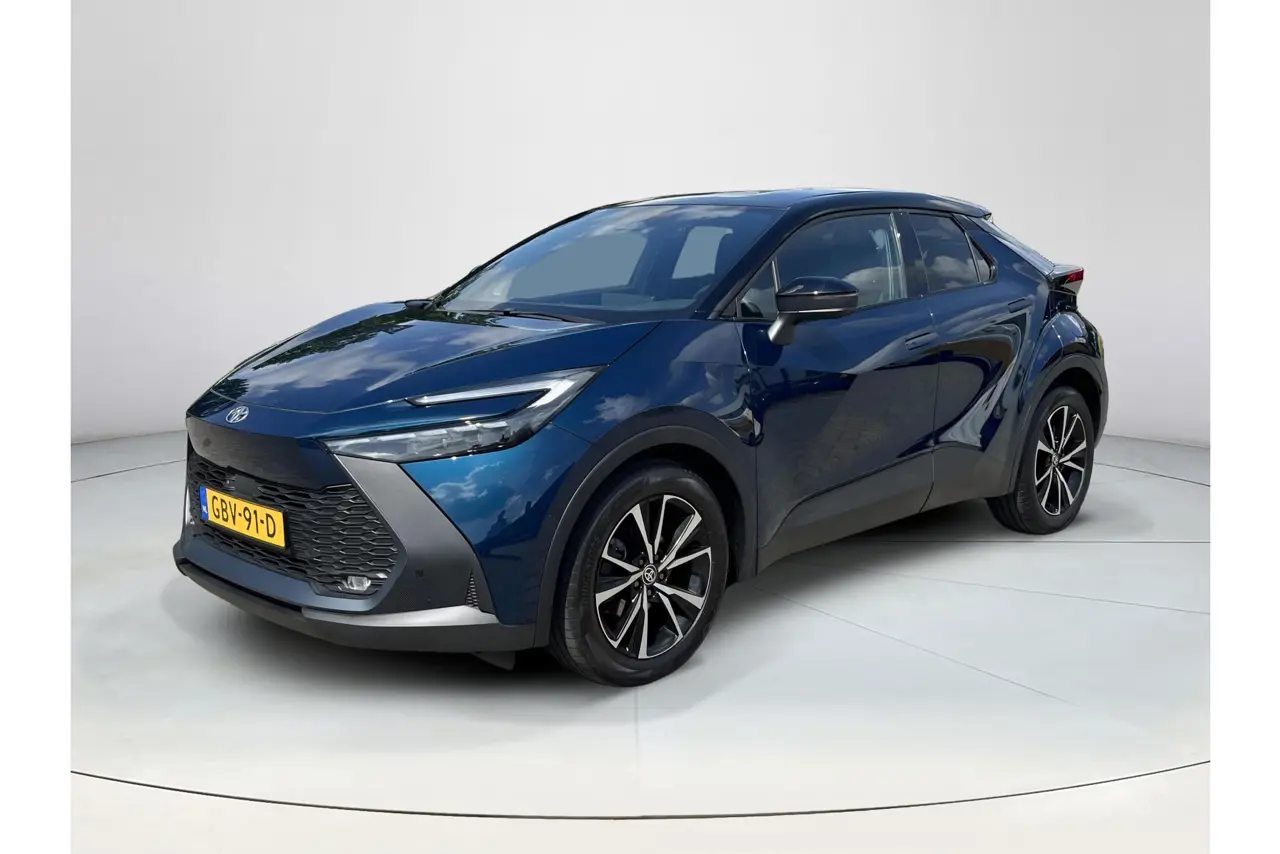 Toyota C-HR 1.8 Hybrid 140 First Edition 2024, foto 1