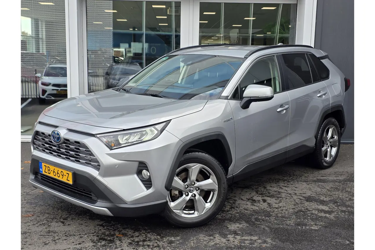 Toyota RAV4 2.5 Hybrid AWD First Edition 2019, photo 1