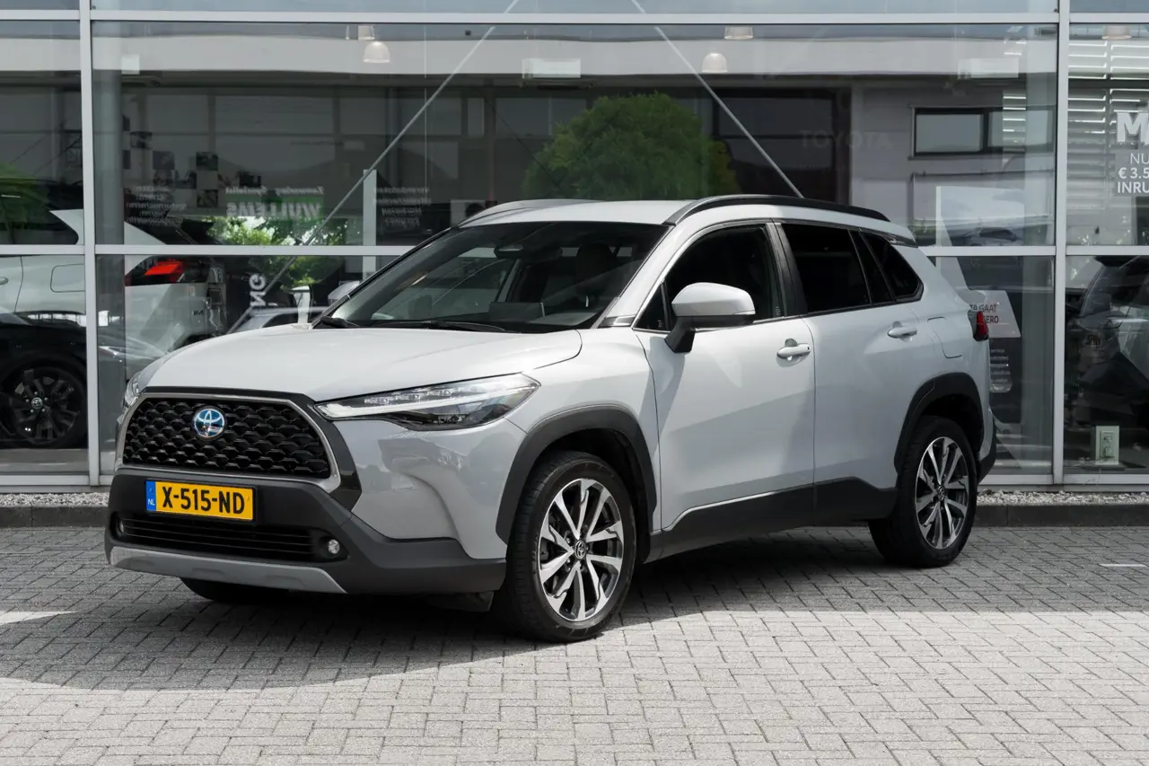 Toyota Corolla Cross Hybrid 140 Business Plus 2024, foto 1