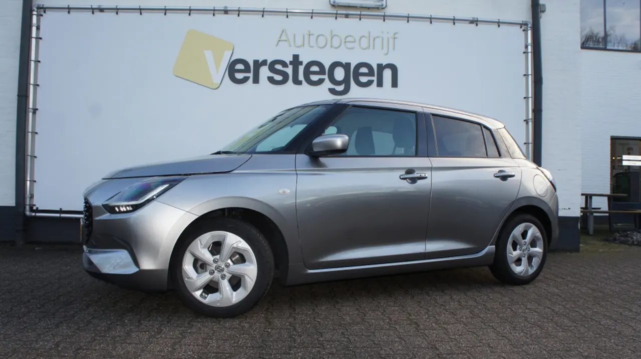 Suzuki Swift 1.2 Select Sm.Hyb. 2025, foto 1