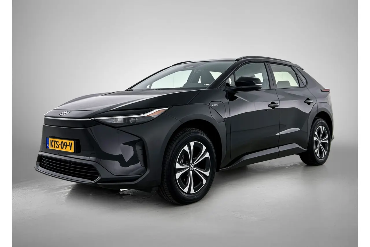 Toyota bZ4X Active 71 kWh 2025, foto 1