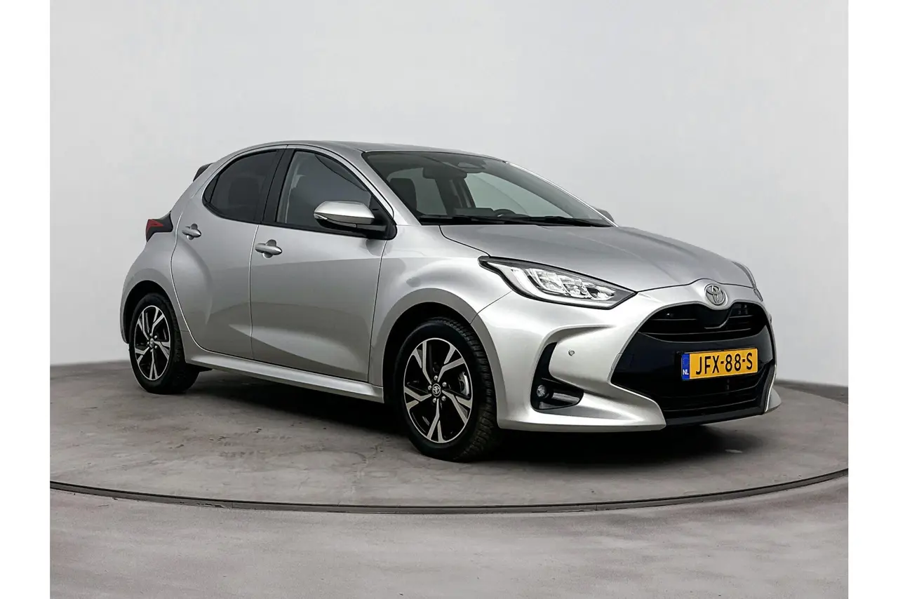 Toyota Yaris 1.5 Hybrid 115 Dynamic 2025, photo 1