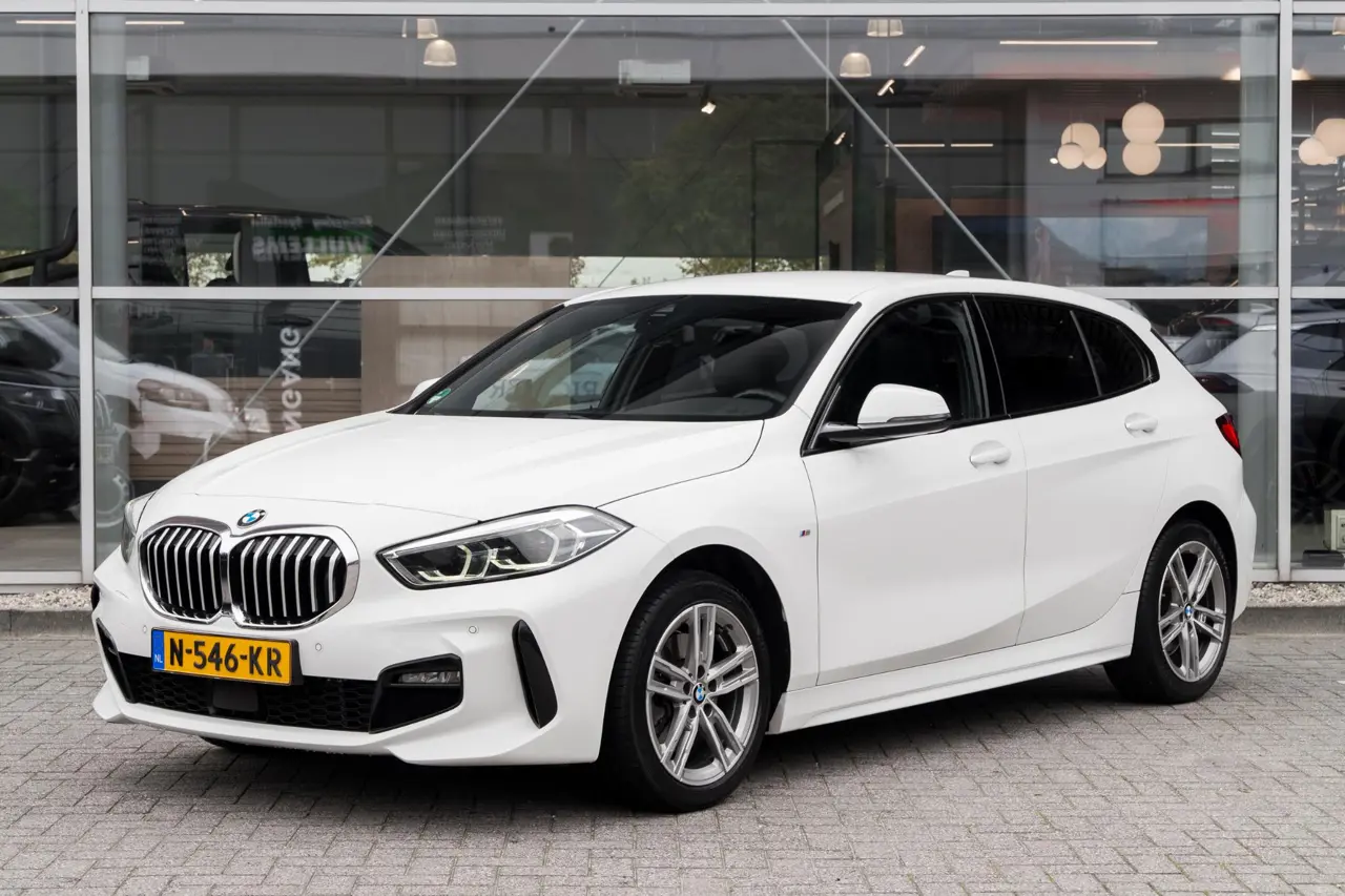 BMW 1-serie 118I Business Edition 2021, foto 1