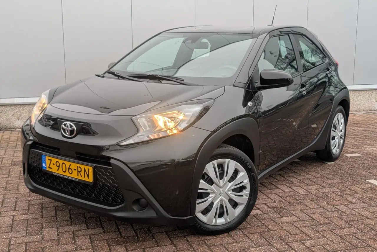 Toyota Aygo X 1.0 VVT-i S-CVT Play 2024, foto 1