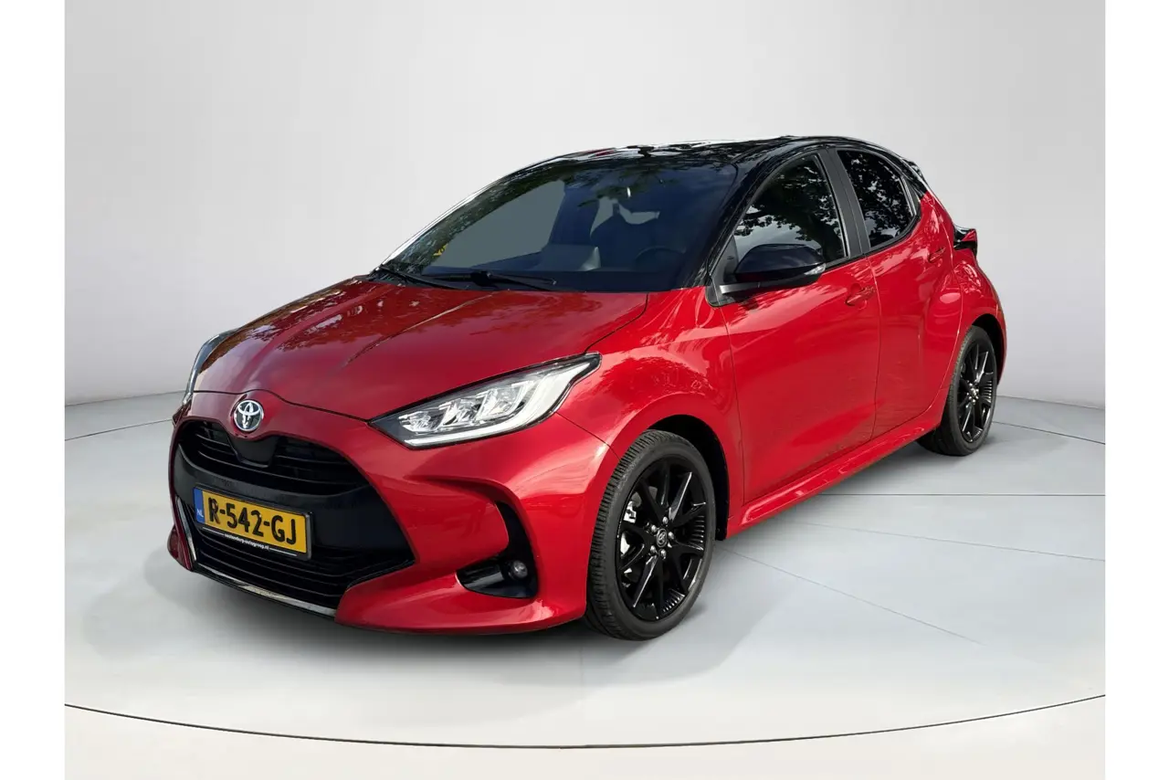 Toyota Yaris 1.5 Hybrid Executive 2022, foto 1