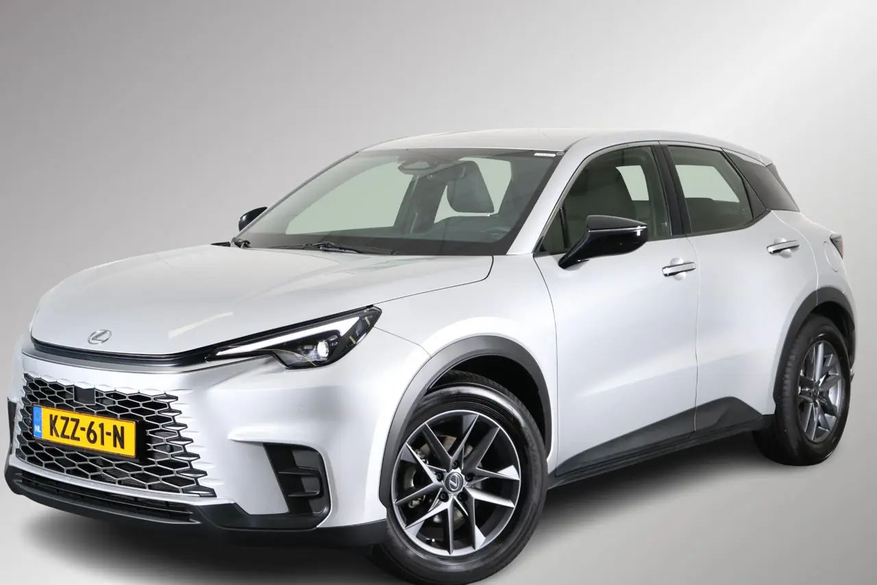 Lexus LBX 1.5 2Wd – Stuur- En Stoelverwarming 2026, photo 1
