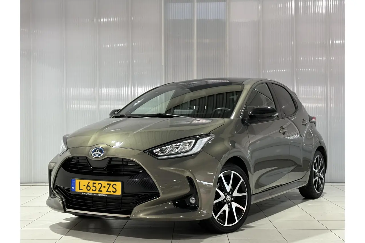 Toyota Yaris 1.5 Hybrid Executive 2021, foto 1