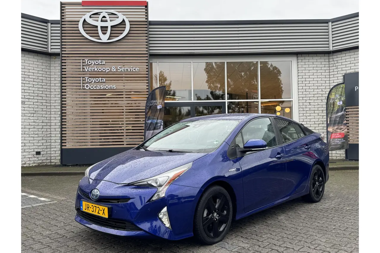 Toyota Prius 1.8 Hybrid First Edition 2016, foto 1