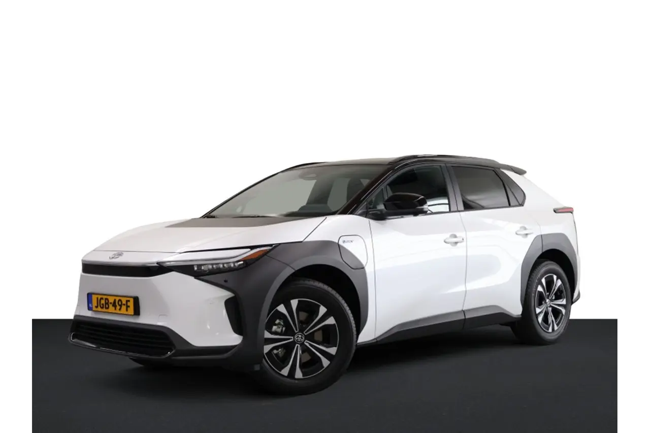 Toyota bZ4X Dynamic Bi-Tone 71 kWh 2025, foto 1