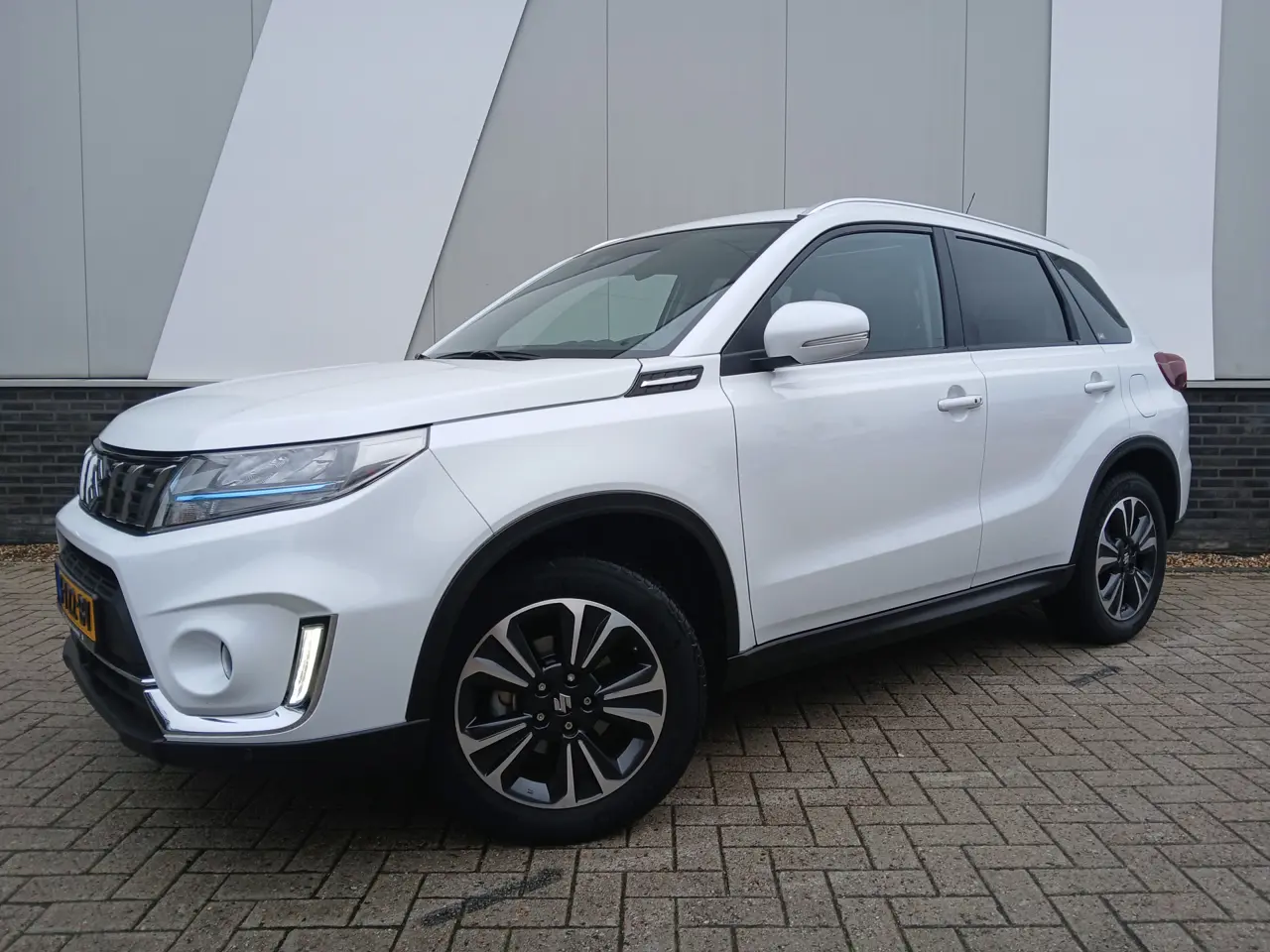 Suzuki Vitara 1.4 Boosterjet 129Pk Style Smart Hybrid Apple 2023, foto 1