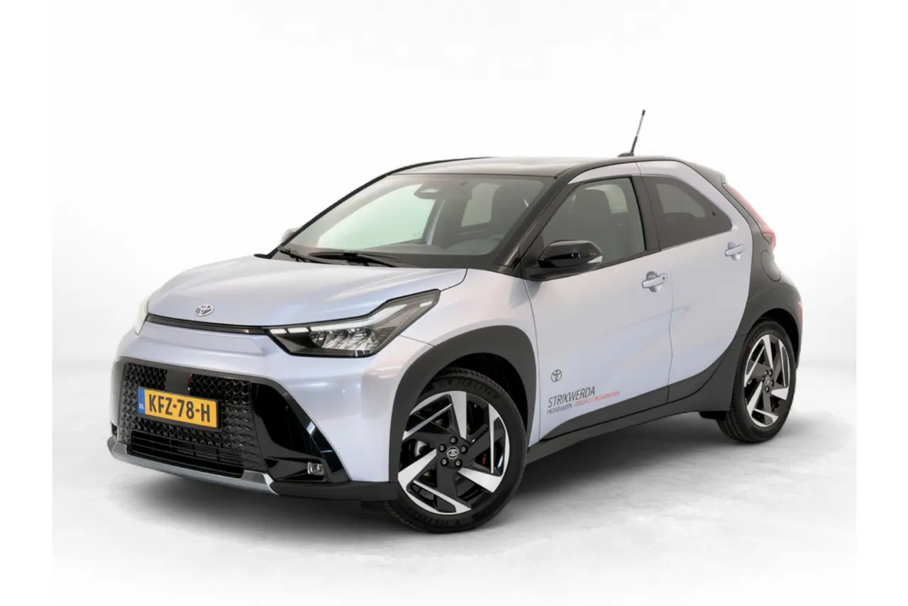 Toyota Aygo X Hybrid 115 Envy 2026, photo 1