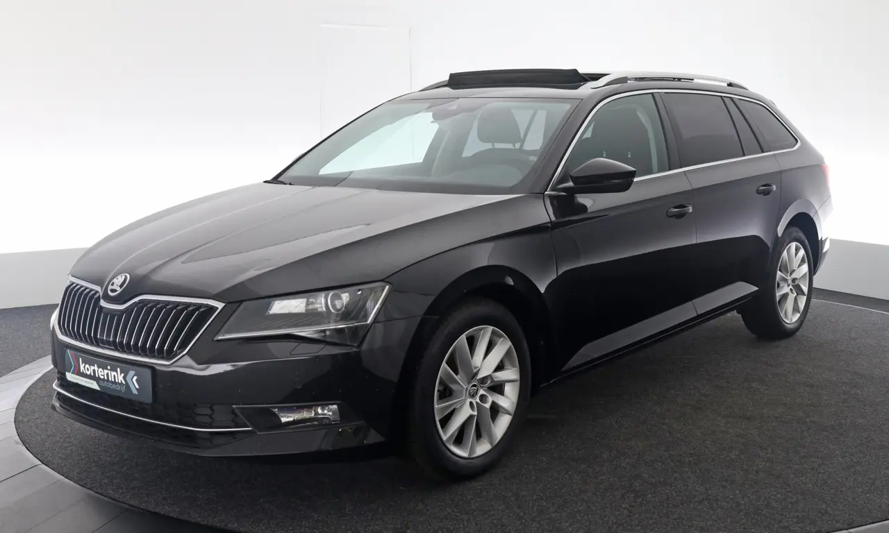 Škoda Superb Combi 1.5 TSI Act Ambition Business 2019, foto 1