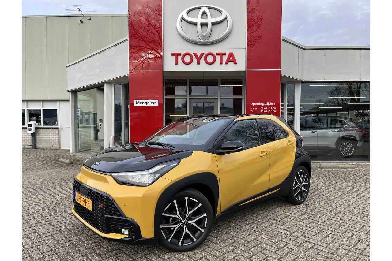 Toyota Aygo X Hybrid 115 Gr Sport 2025, foto 1