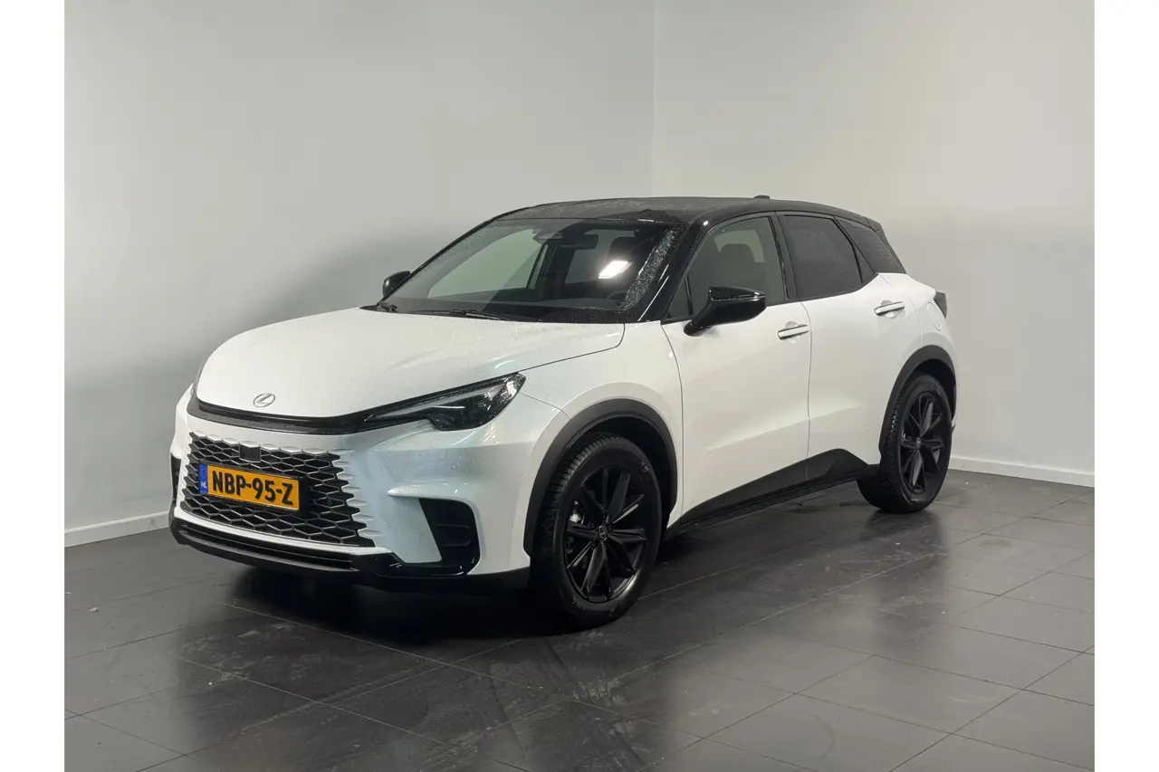 Lexus LBX 1.5 35Th Edition 2Wd 2026, foto 1