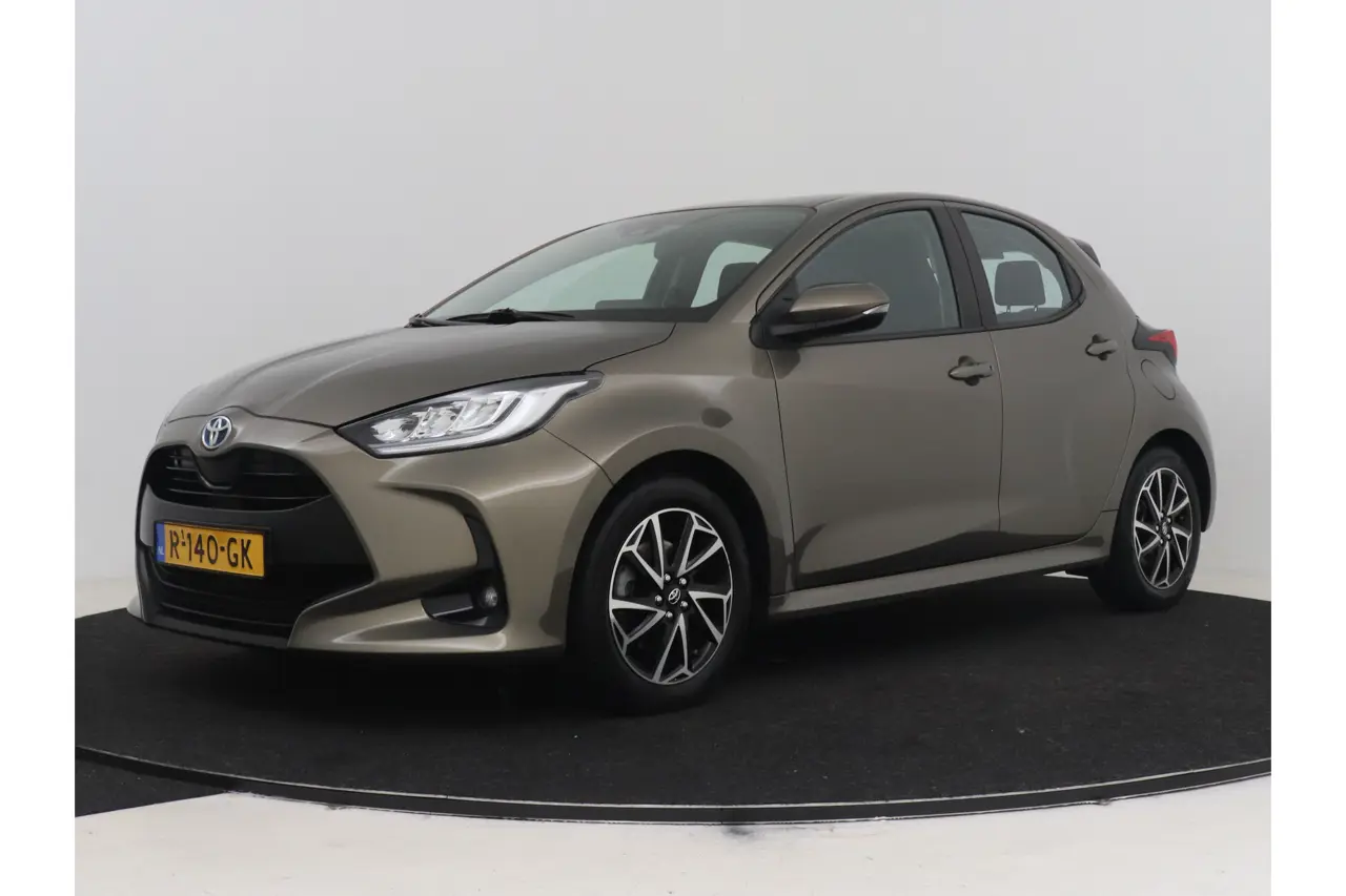 Toyota Yaris 1.5 Hybrid Dynamic 2022, foto 1
