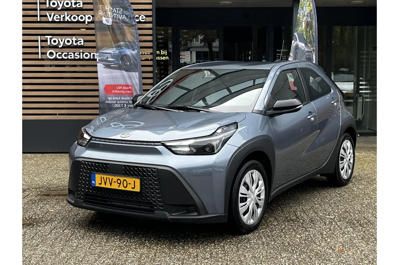 Toyota Aygo X Hybrid 115 Play 2026, foto 1