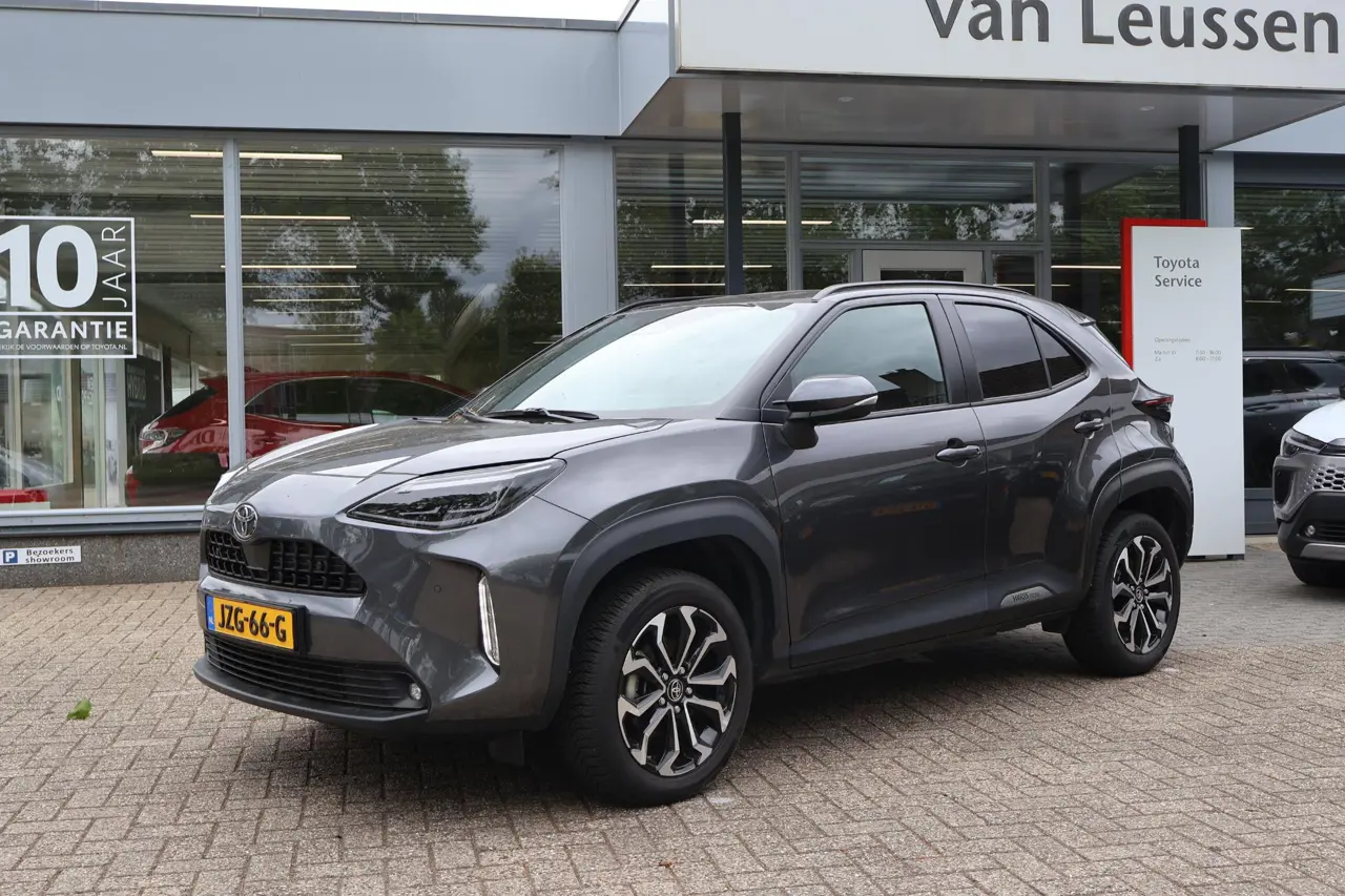 Toyota Yaris Cross 1.5 Hybrid 115 First Edition 2025, photo 1