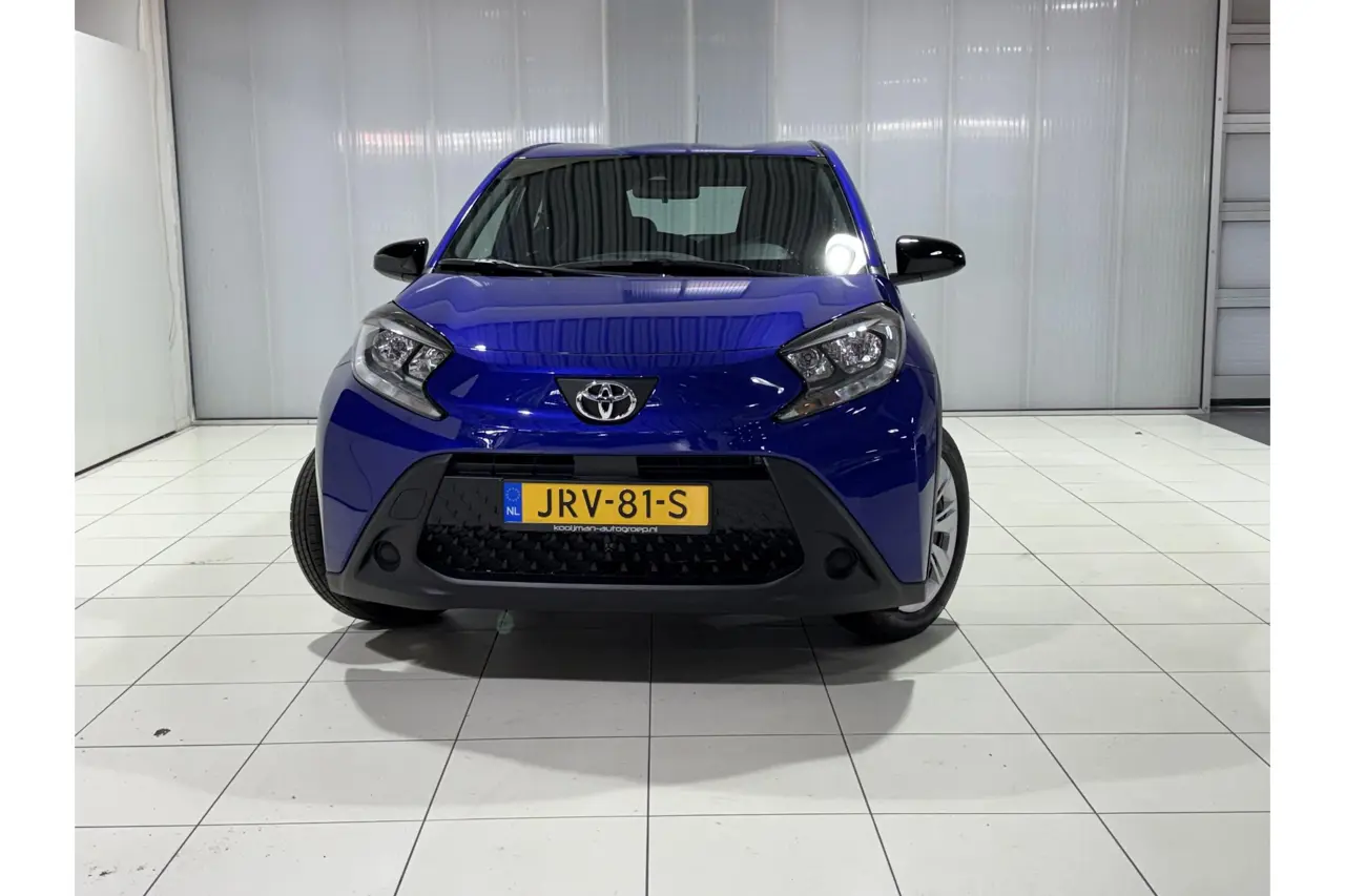 Toyota Aygo X 1.0 VVT-i MT Play 2025, foto 1