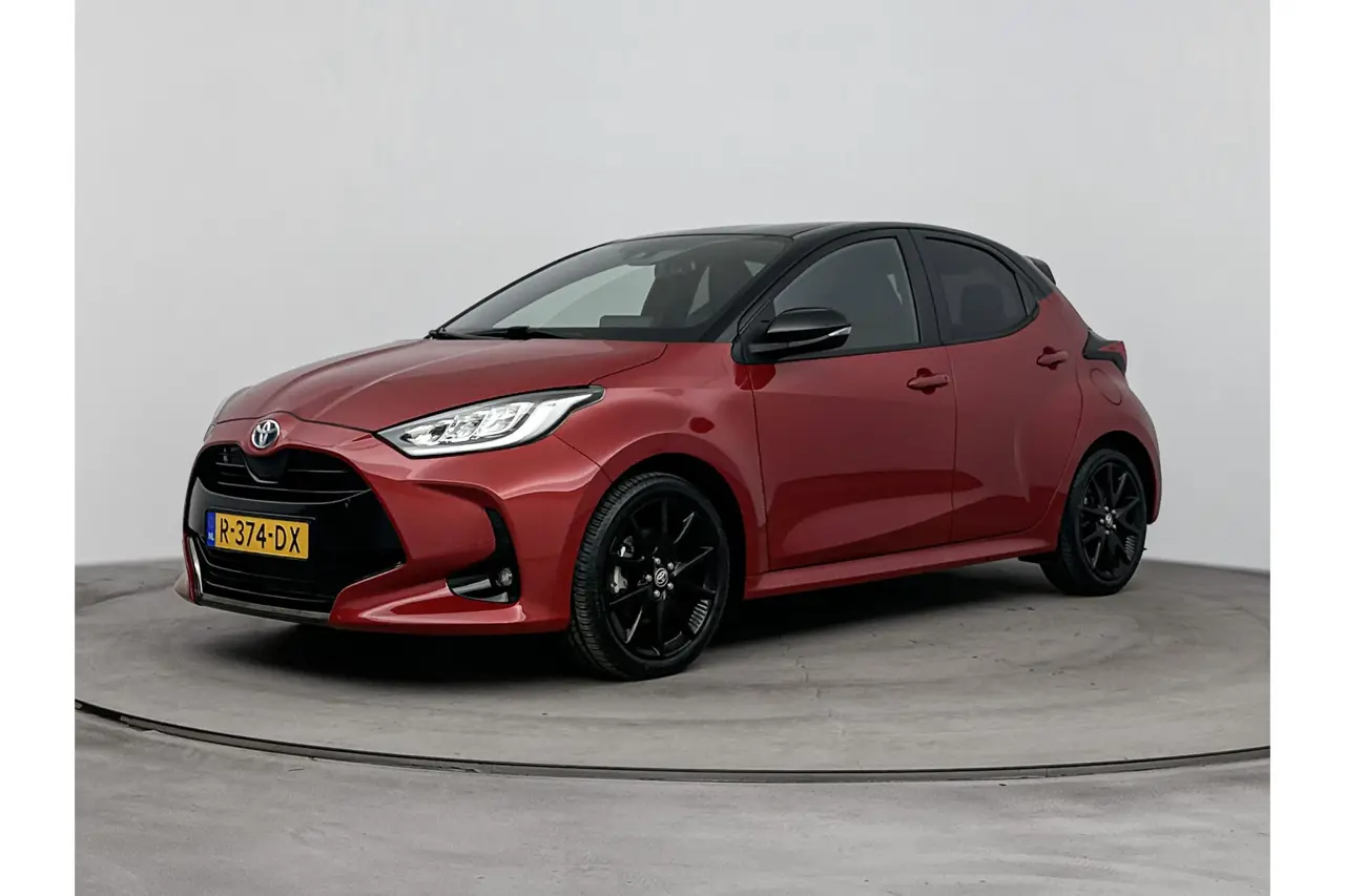 Toyota Yaris 1.5 Hybrid Executive Limited 2022, foto 1