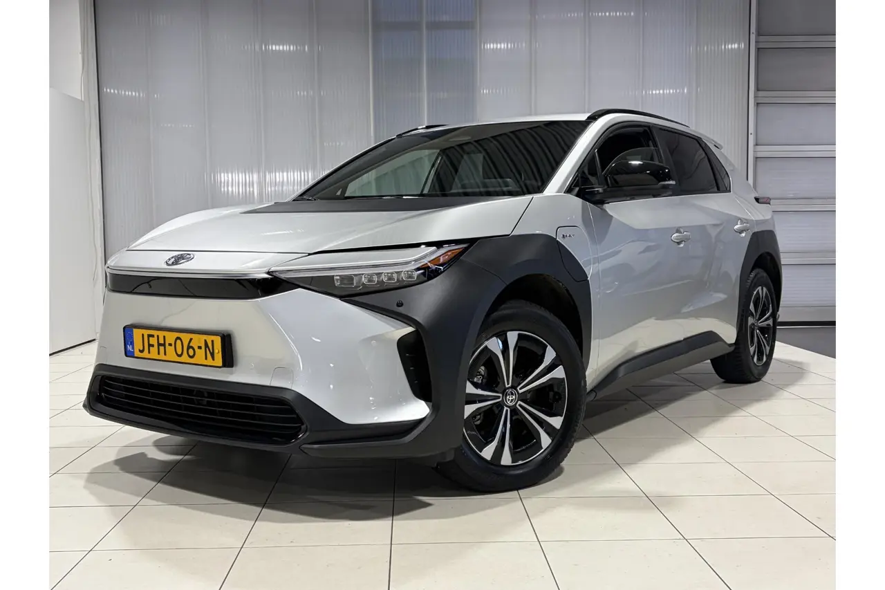 Toyota bZ4X Dynamic 71 kWh 2025, foto 1