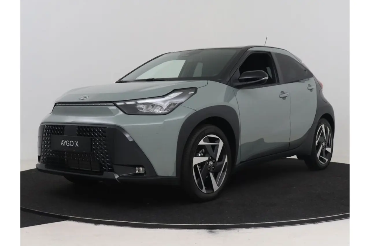Toyota Aygo X Hybrid 115 Envy 2026, foto 1