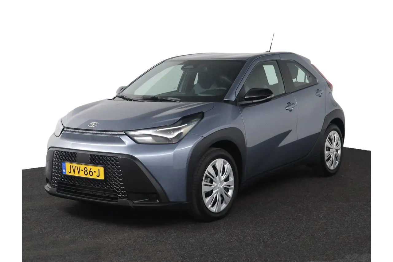Toyota Aygo X Hybrid 115 Play 2026, foto 1