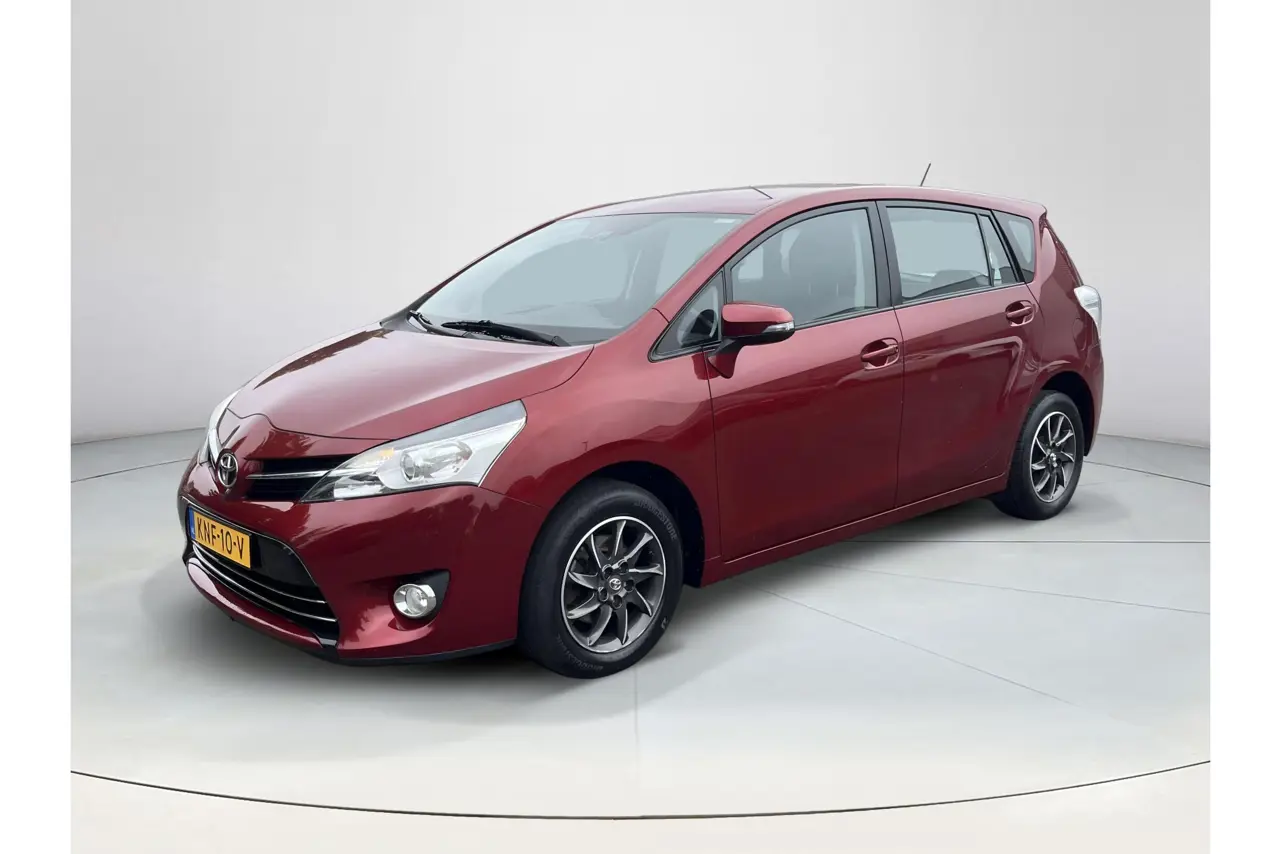 Toyota Verso 1.6 VVT-i Dynamic 2017, foto 1