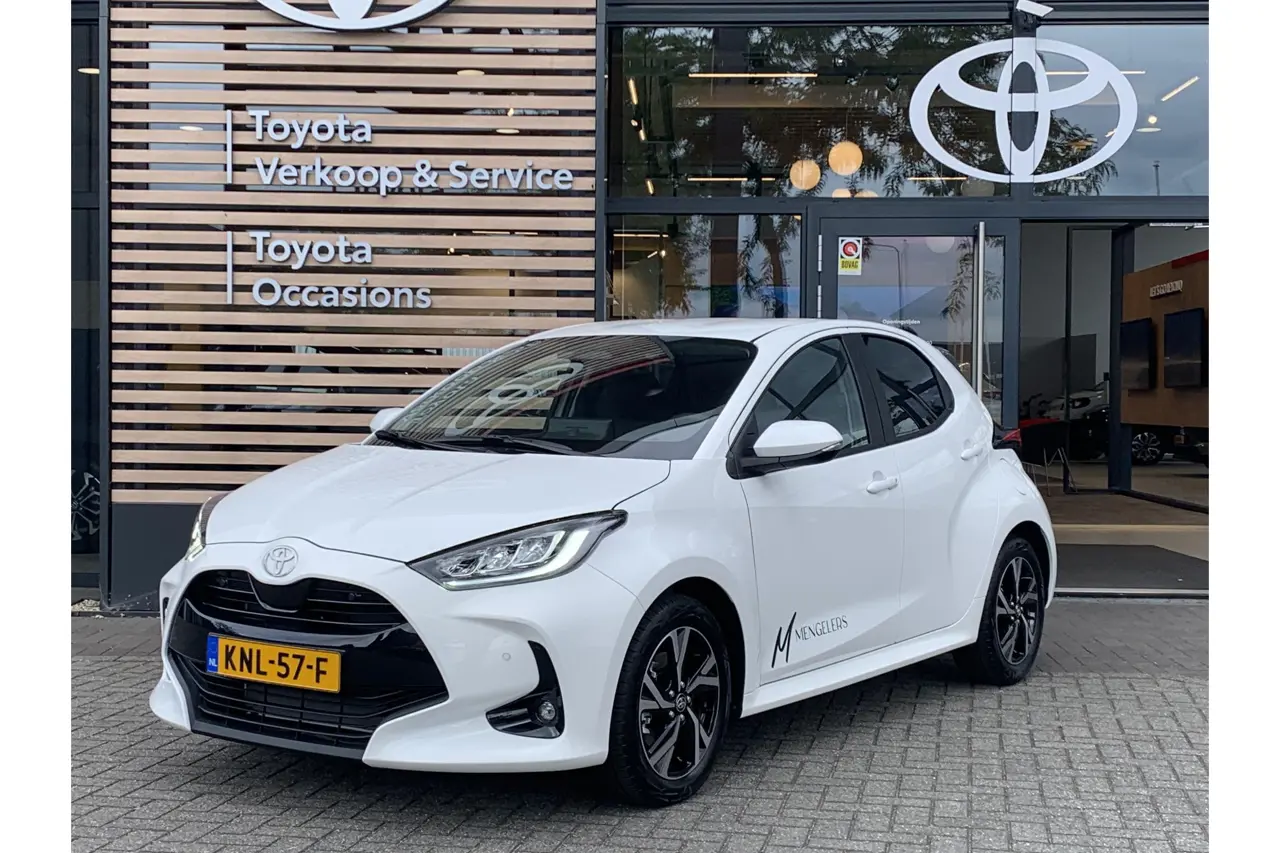 Toyota Yaris 1.5 Hybrid 115 Dynamic 2026, foto 1