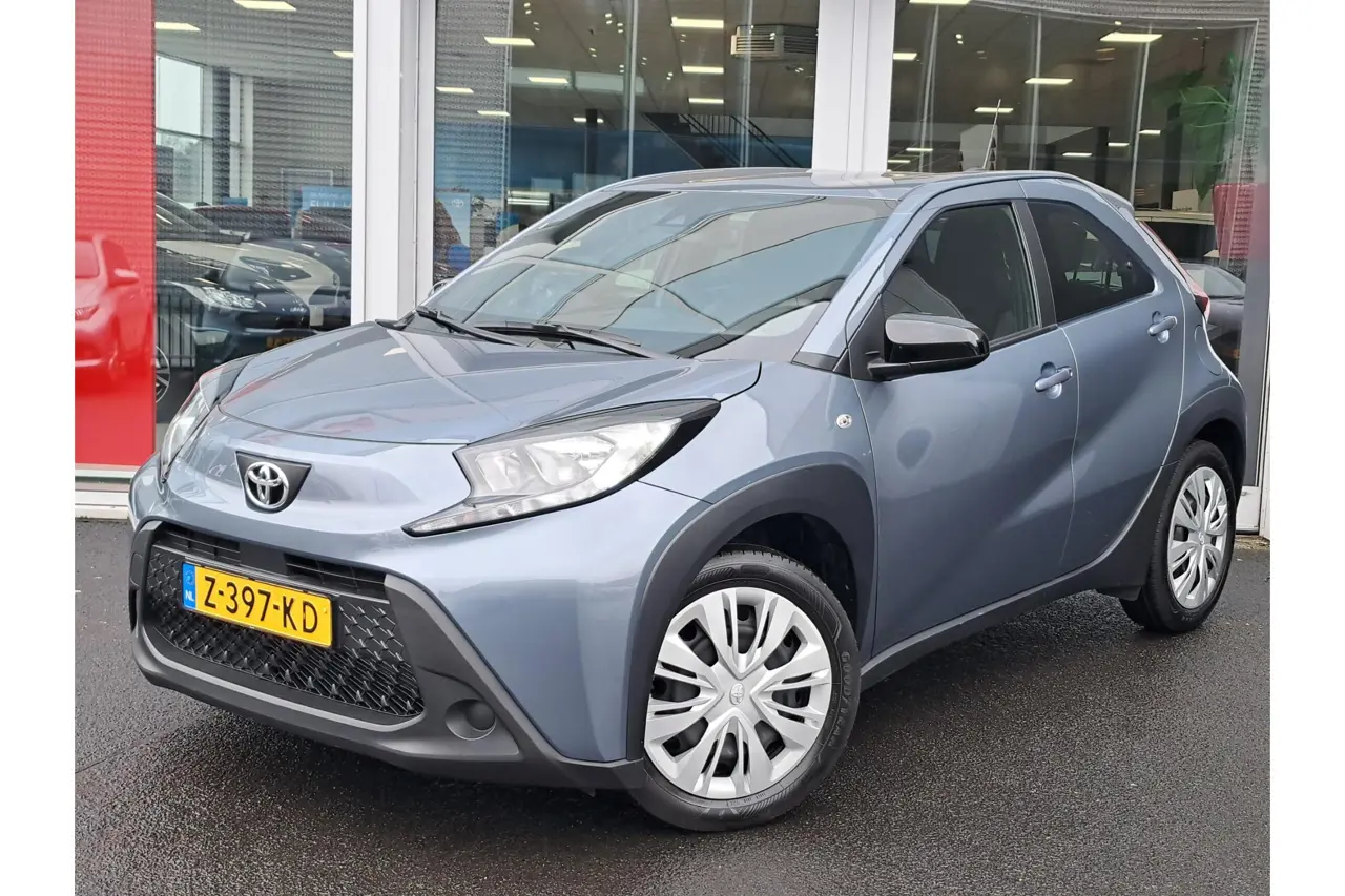 Toyota Aygo X 1.0 VVT-i S-CVT Play 2024, foto 1