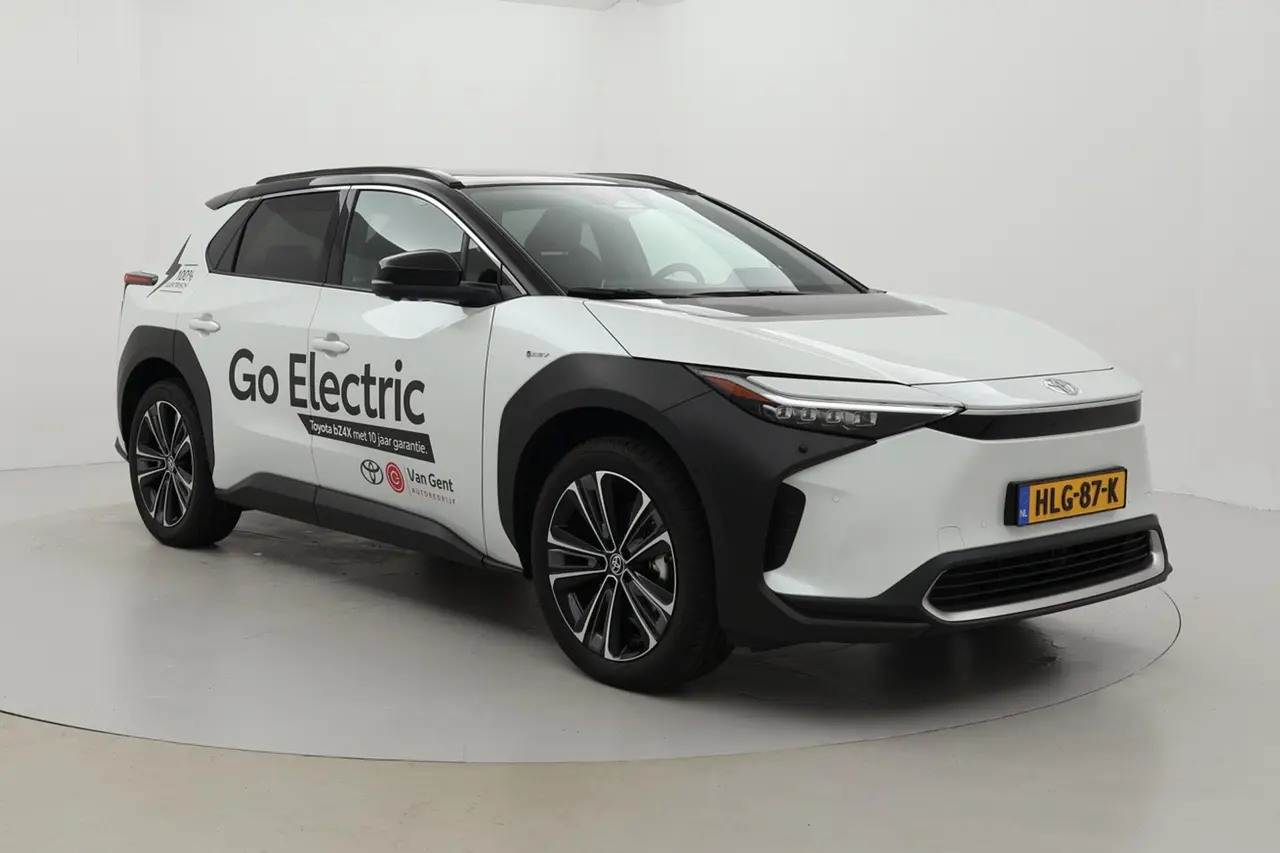 Toyota bZ4X Premium 71 kWh 2025, foto 1
