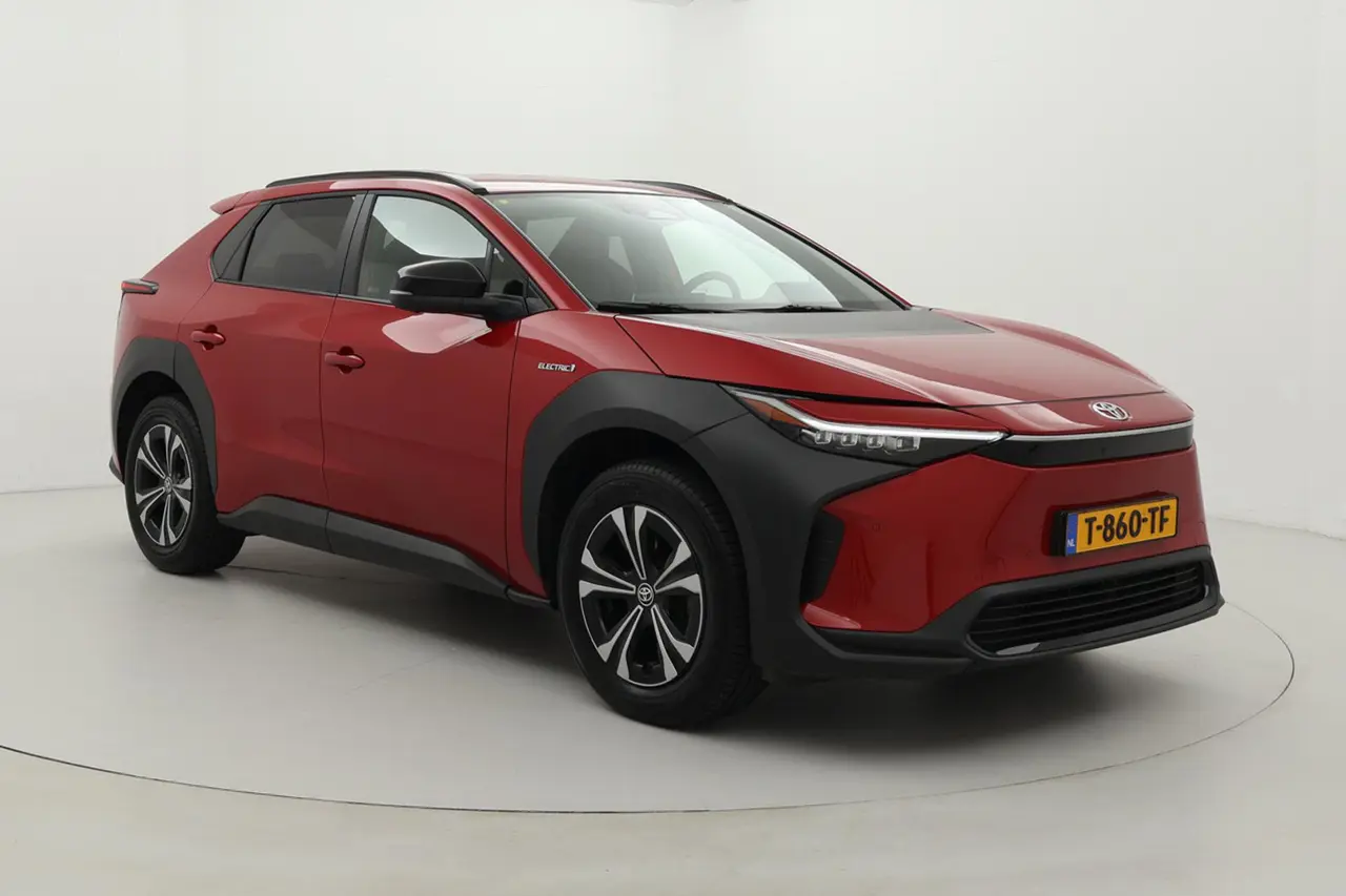 Toyota bZ4X Launch Edition 71 kWh 2023, foto 1