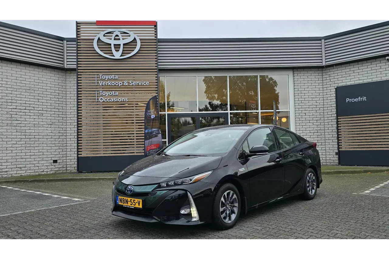 Toyota Prius 1.8 Plug-In Executive 2020, foto 1