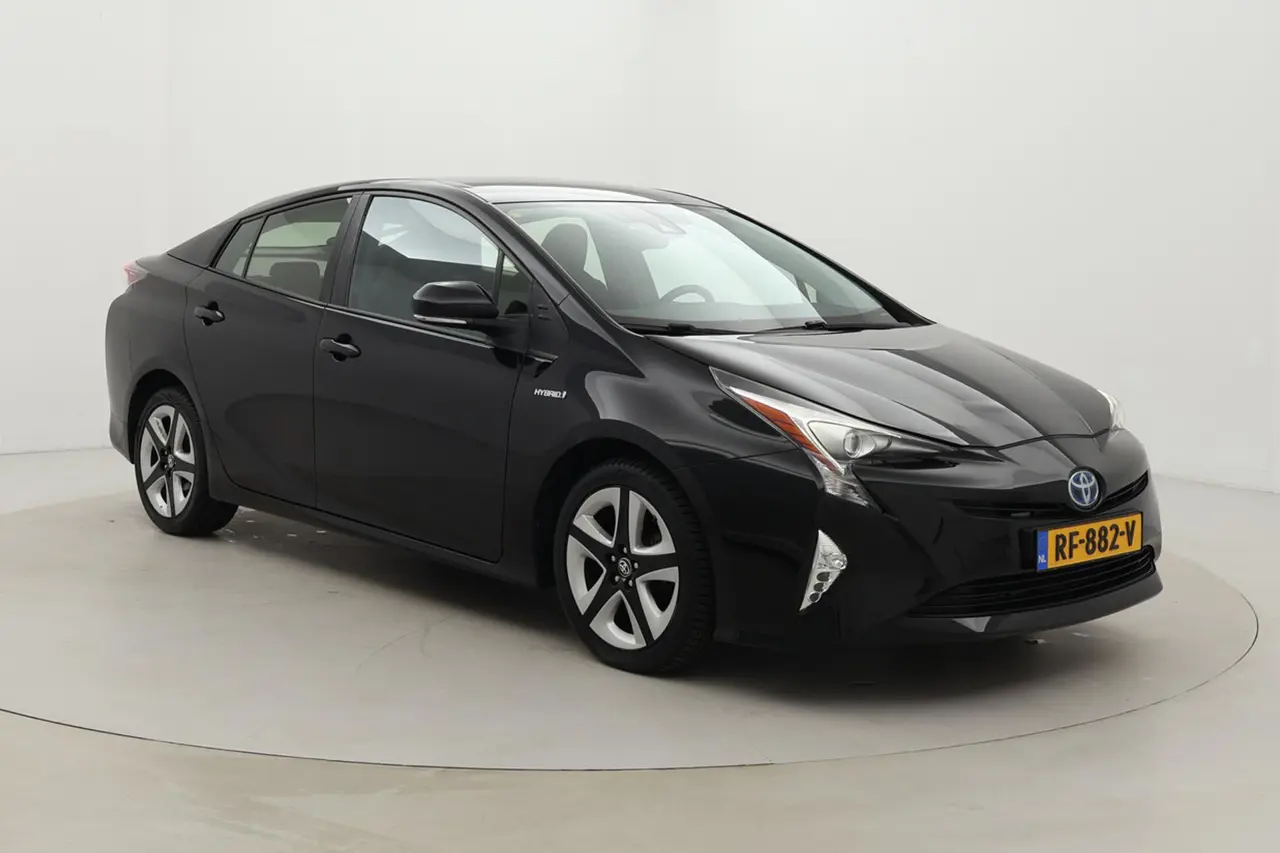 Toyota Prius 1.8 Hybrid Dynamic 2017, foto 1
