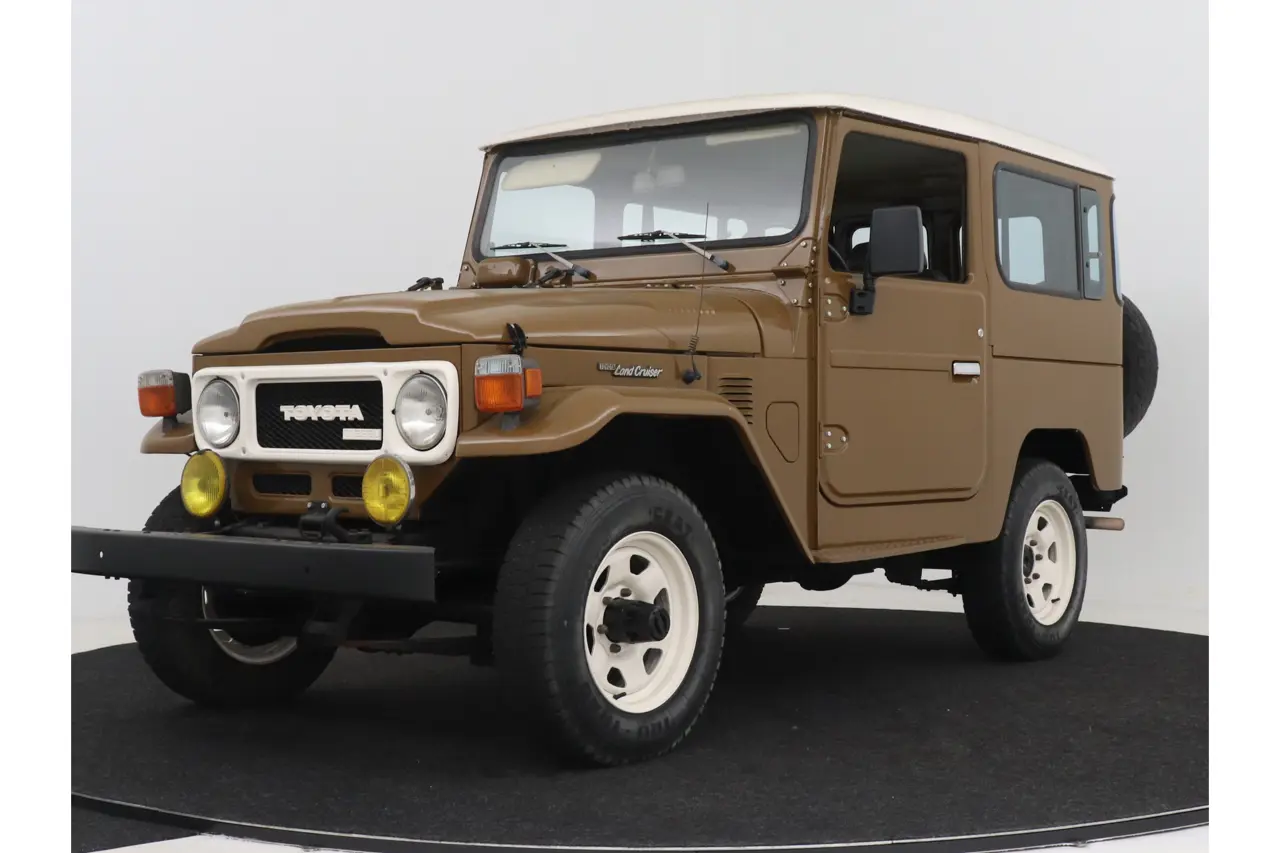 Toyota Land Cruiser 4.2 1982, foto 1