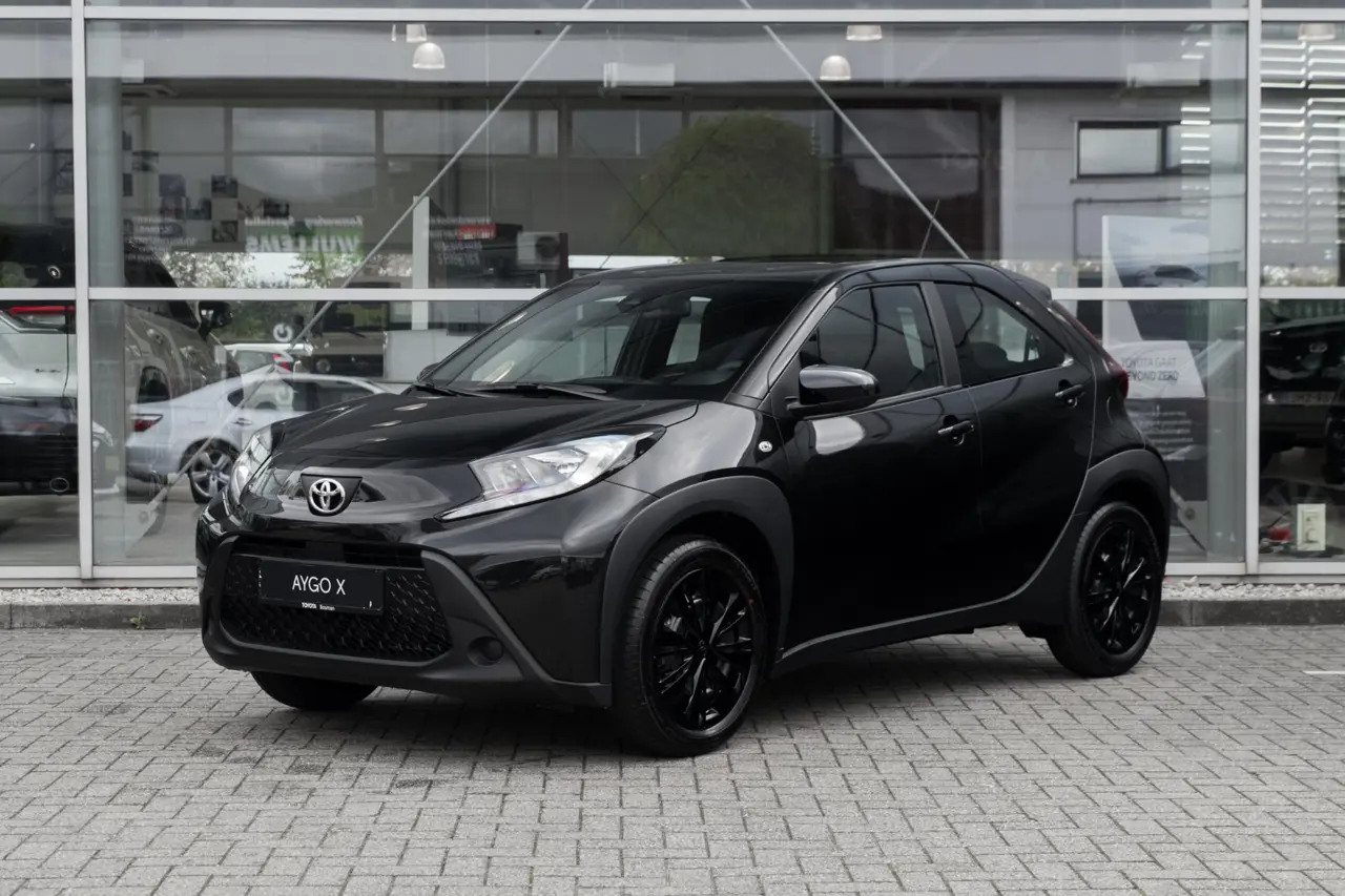 Toyota Aygo X 1.0 VVT-i Mt Play 2026, foto 1