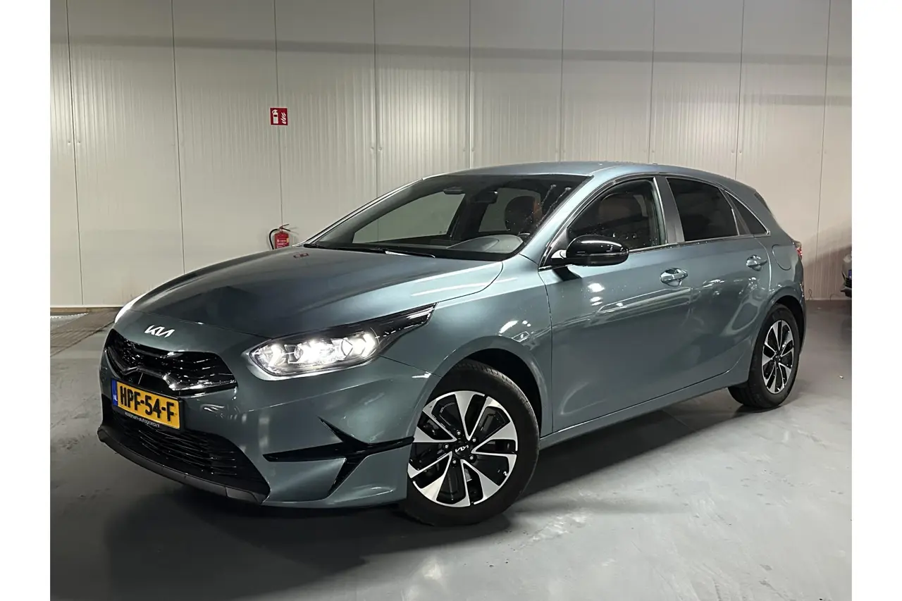 Kia Ceed 1.0 T-Gdi Design Edition 2025, foto 1