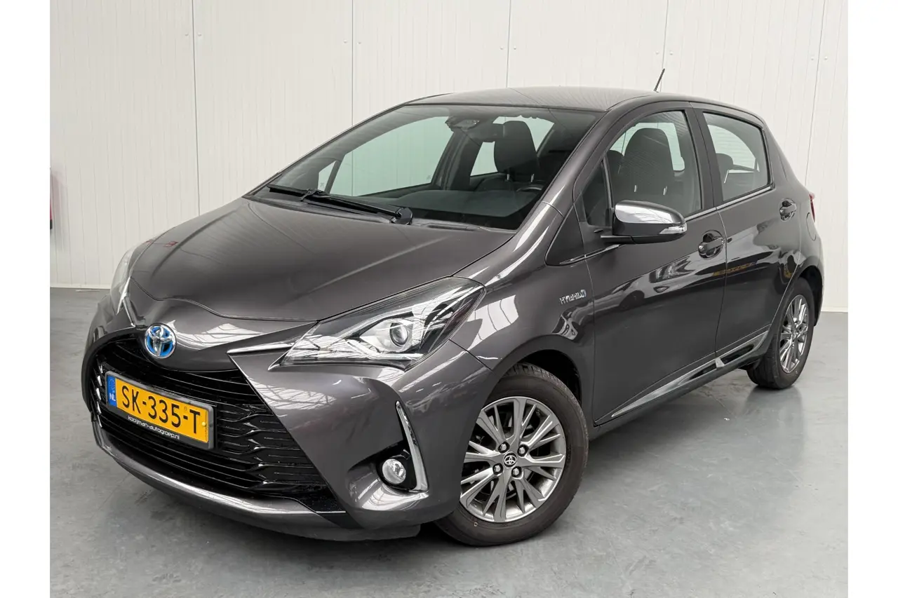 Toyota Yaris 1.5 Hybrid Executive 2018, foto 1
