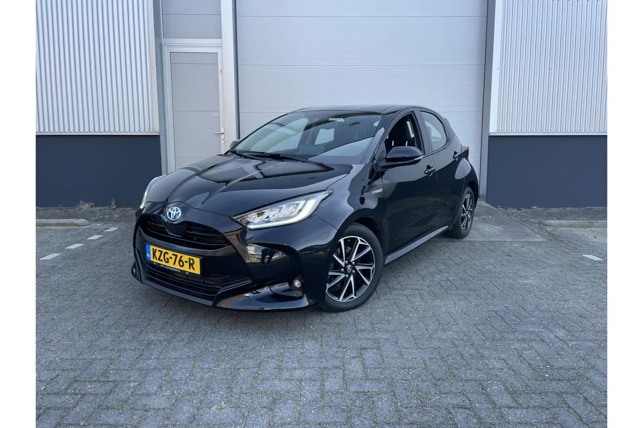 Toyota Yaris 1.5 Hybrid 115 First Edition 2021, foto 1