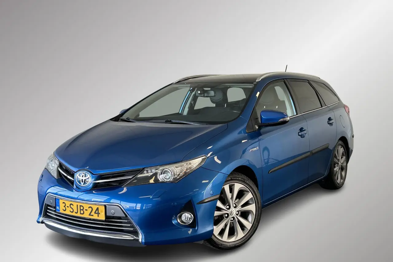 Toyota Auris Touring Sports 1.8 Hybrid Lease Pro, Panodak, Trekhaak 2013, foto 1