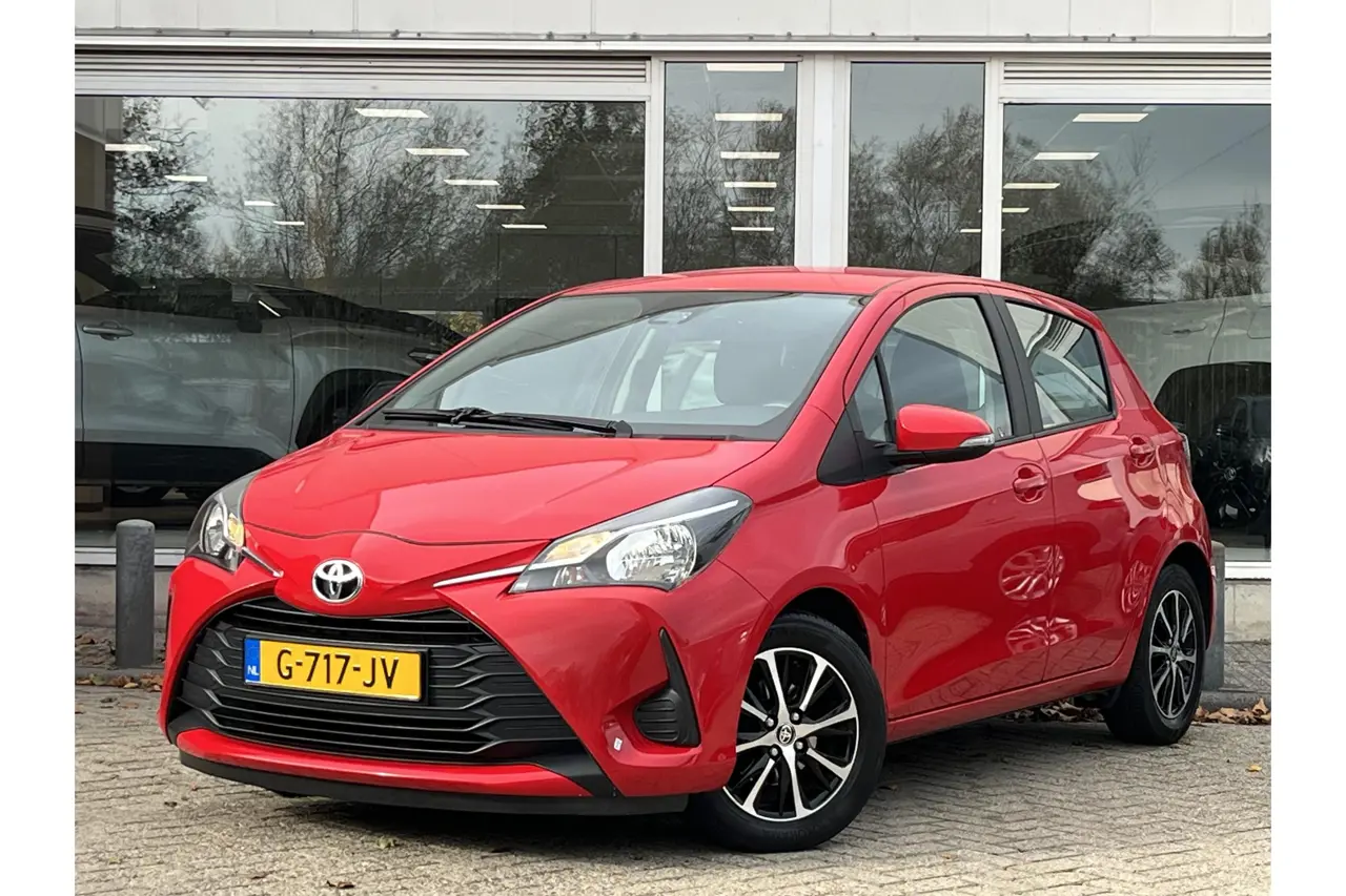 Toyota Yaris 1.0 VVT-i Connect 2019, foto 1