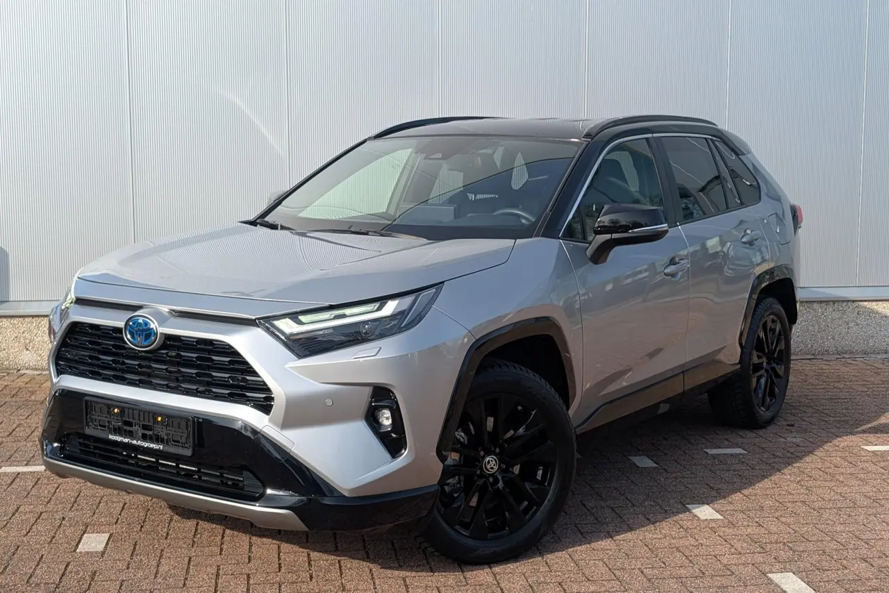 Toyota RAV4 AWD Bi-Tone 2025, foto 1