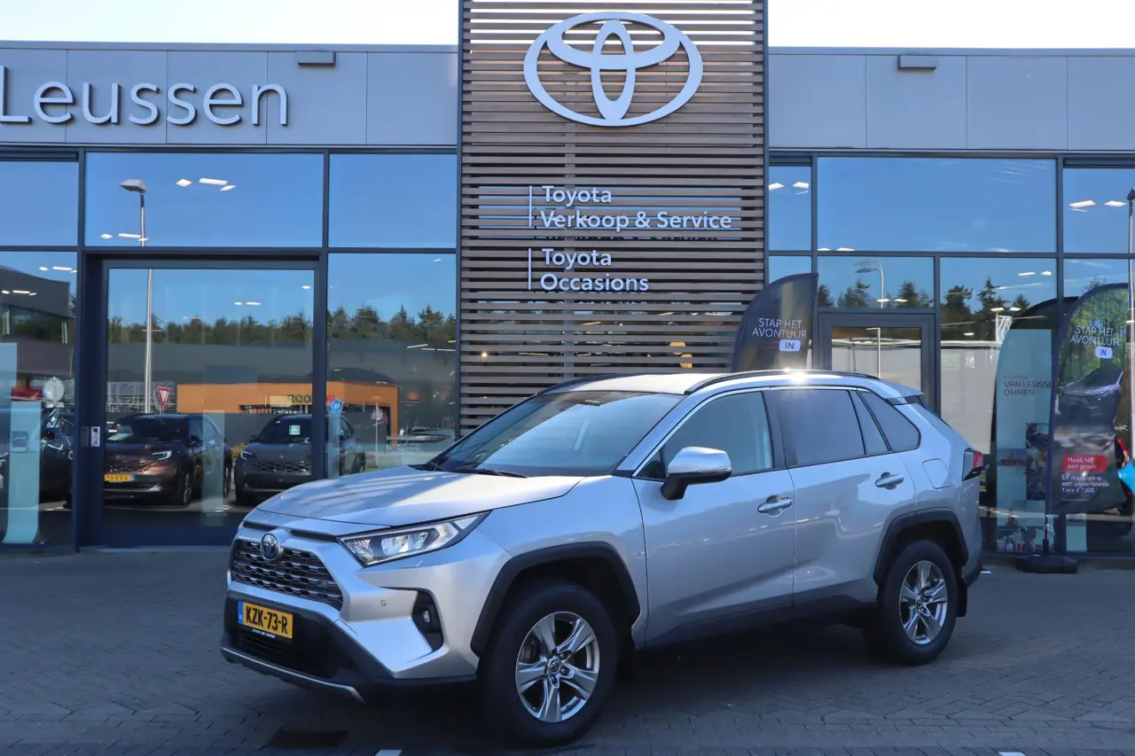 Toyota RAV4 2.5 Hybrid AWD Dynamic 2024, foto 1