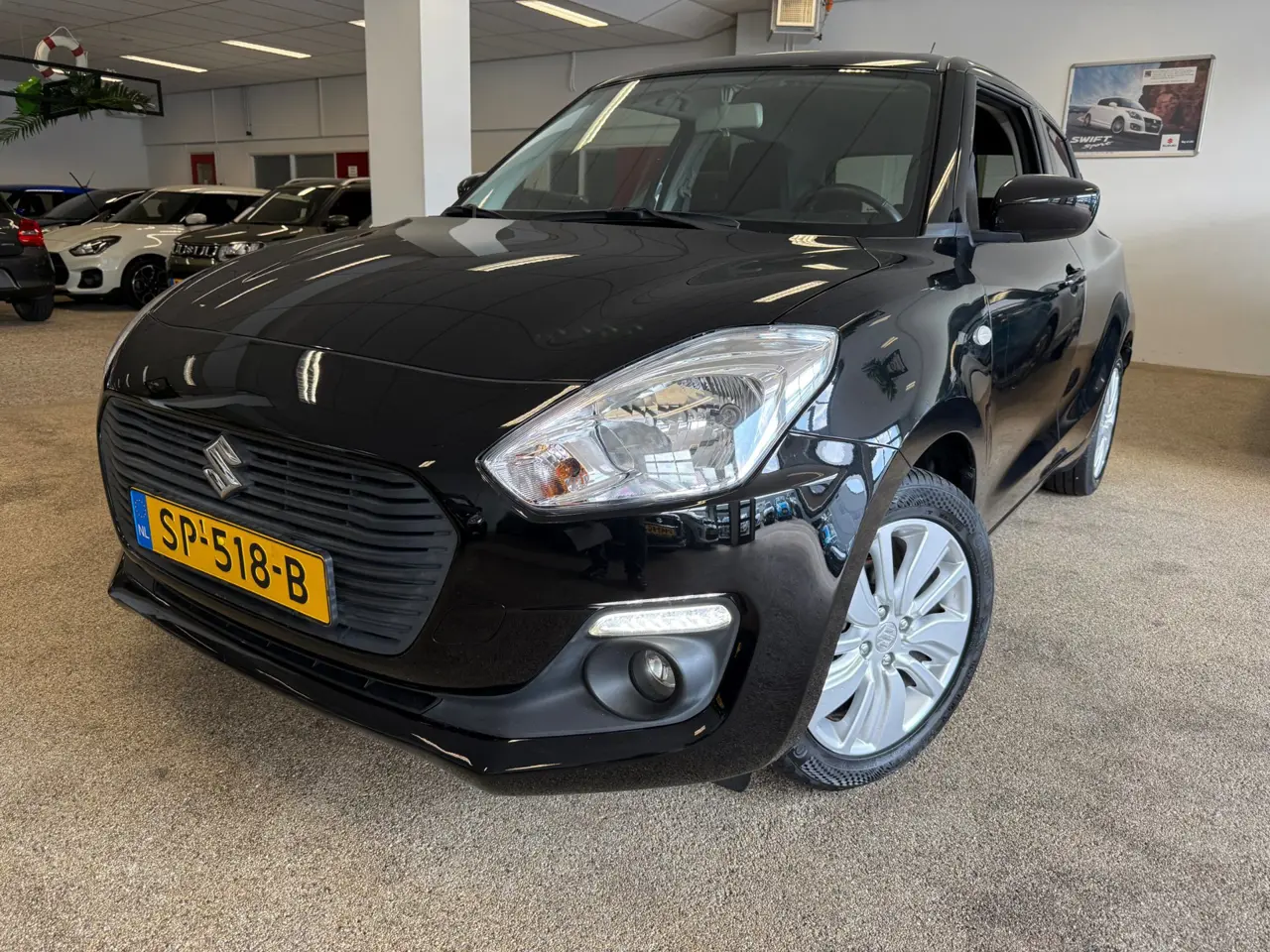 Suzuki Swift 1.2 Select 2018, foto 1