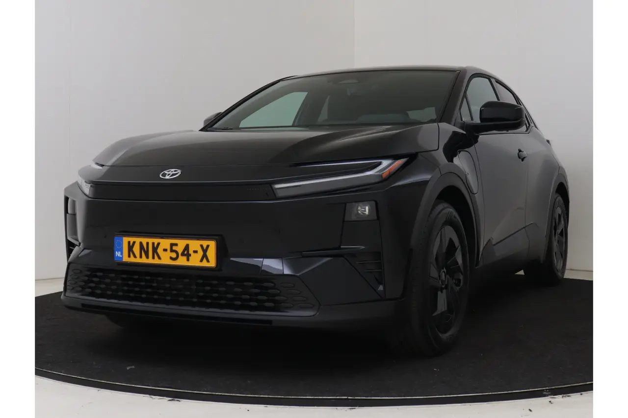 Toyota C-HR First Edition 77 kWh 2026, foto 1