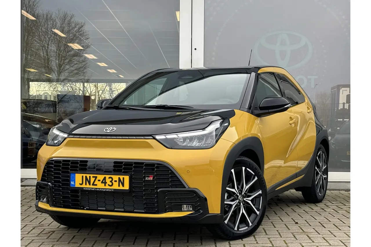 Toyota Aygo X Hybrid 115 Gr Sport 2025, photo 1