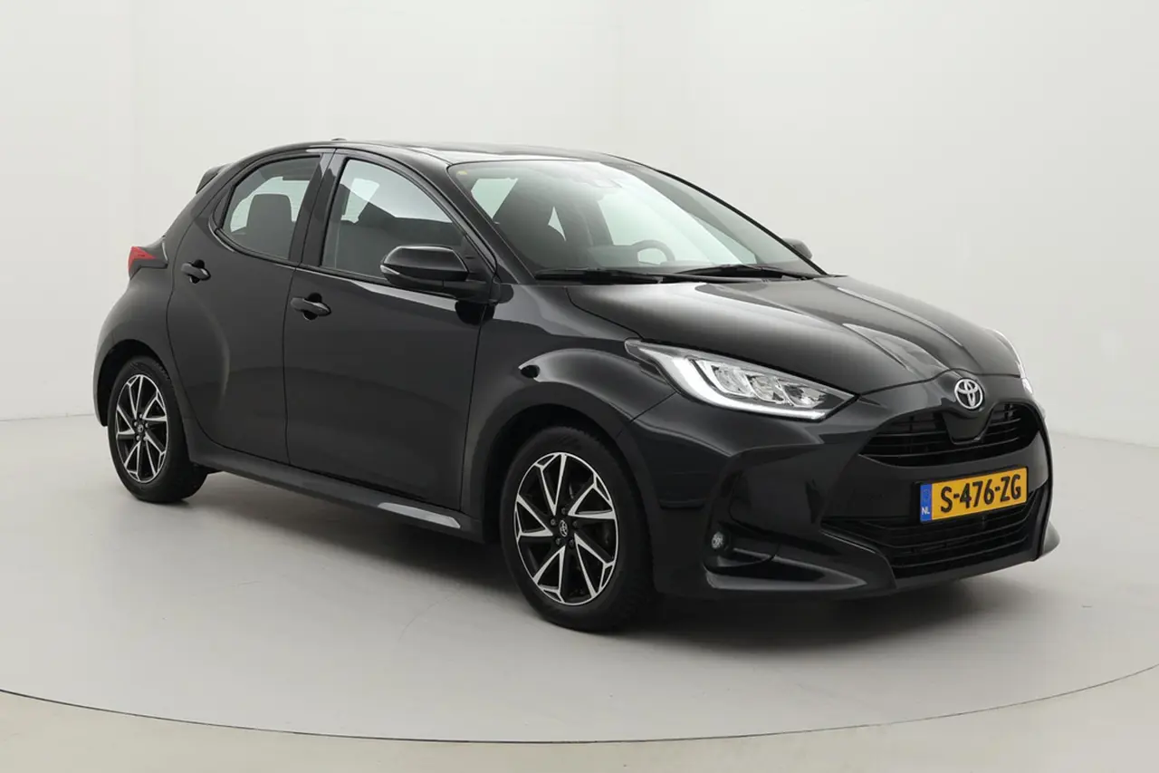 Toyota Yaris 1.5 VVT-i Dynamic 2023, foto 1