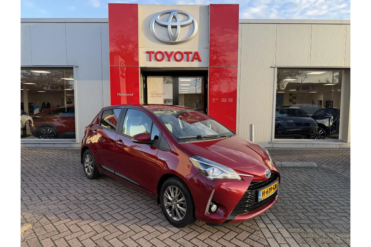 Toyota Yaris 1.5 Hybrid Dynamic 2020, foto 1